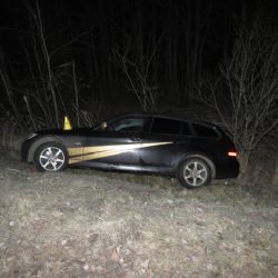 Sokolovsko: Nezvládl řízení a s vozidlem skončil mimo komunikaci