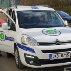 Sokolovský senior expres brázdí mosty 