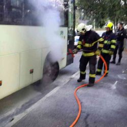 Stará Voda: Technická závada na linkovém autobusu způsobila přehřátí brzd