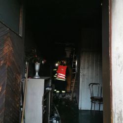 Suchá: Hasiči likvidovali požár domu