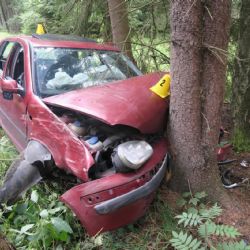 Tatrovice: Se zákazem řízení ujížděl policistům