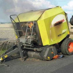 Toužim: U města hořel lis na balíky slámy