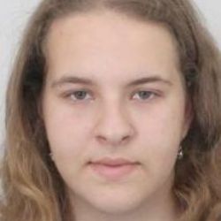 Údrč u Bochova: Policisté pátrají po 17leté dívce