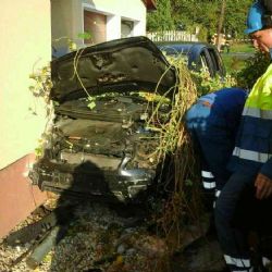 V Loučkách zemřel v osobním autě jeden člověk