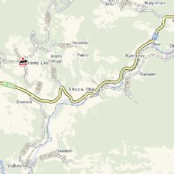 V obci Krásný Les uvízlo nákladní vozidlo