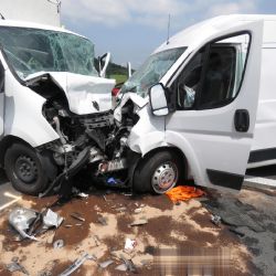 Vážná dopravní nehoda u odbočky na Čichalov