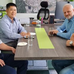 Vietnamská komunita ze Sokolova pomáhá Moravě