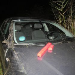 Vintířov: Nezvládl řízení. S vozidlem se převrátil přes střechu