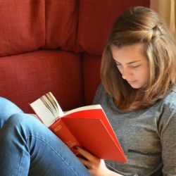 Žáci musí jít k přijímacím zkouškám s negativním testem na COVID-19