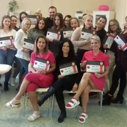 Kadeřníci a kosmetičky absolvovali kurz s profesionály z oboru