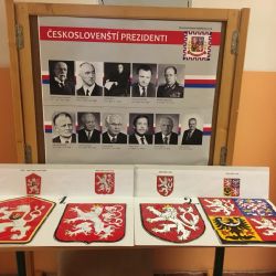 Naši Aranžéři připravili výstavu na téma 100 LET