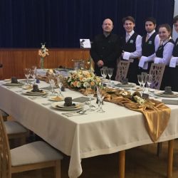 Naši kuchaři a číšníci sbírají zkušenosti na soutěžích i workshopech