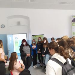 Přijďte nás navštívit na veletrh středních škol do Chebu