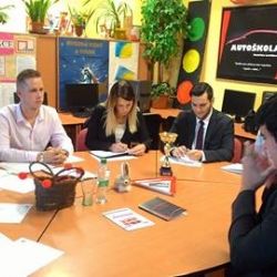 Školní výběrové řízení fiktivních firem je za námi