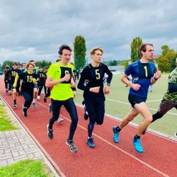 Žáci běželi závod v přespolním běhu