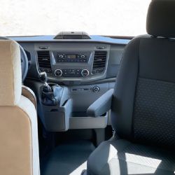 Jste připraveni vyrazit na cestu po vlastní ose? Pak využijte zapůjčení obytňáku v Karlových Varech