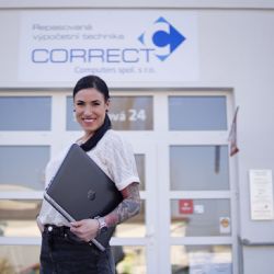 Levný a praktický dárek k Vánocům? Pořiďte pod stromeček repasovanou elektroniku z e-shopu C-C.cz