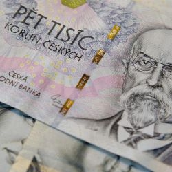 Limity pro rozhodování rady kraje o poskytování dotací, návratných finančních výpomocí a darů zůstanou zachovány v zákonné výši